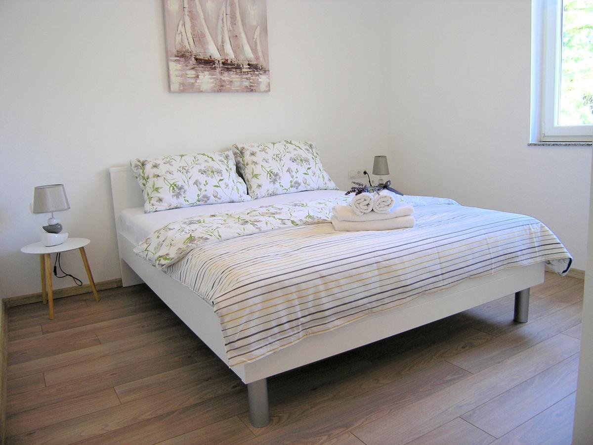 Apartman Danijel Крк Экстерьер фото