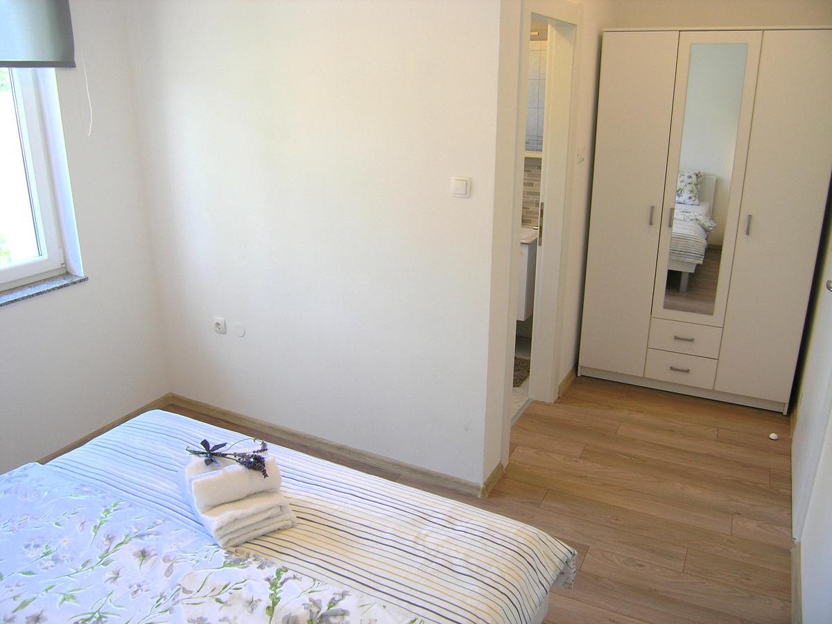 Apartman Danijel Крк Экстерьер фото