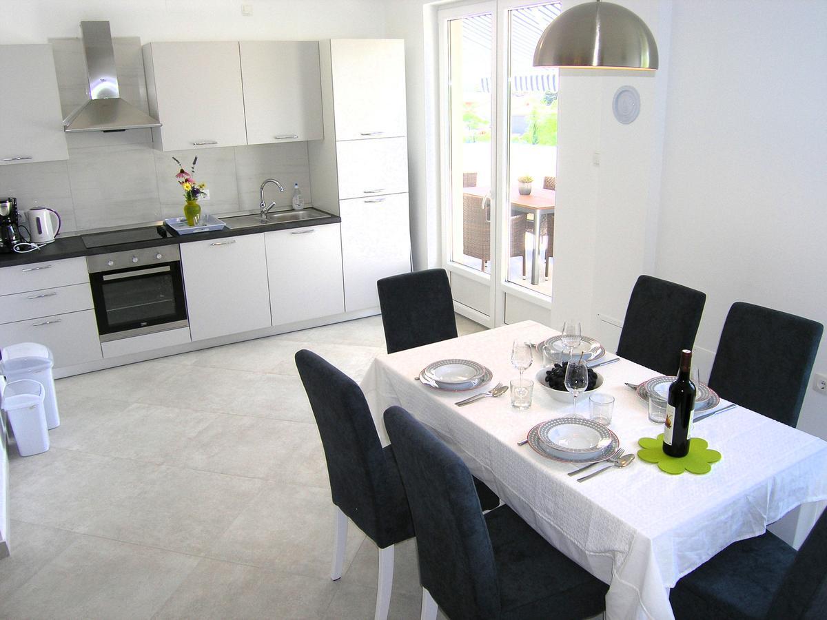 Apartman Danijel Крк Экстерьер фото